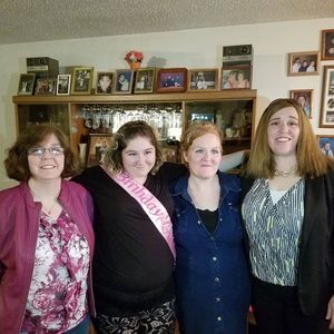 Meet your Posher, Karla